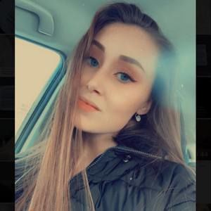 Meet your Posher, Ella